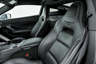 2017 Chevrolet Corvette Z06 2LZ   - Photo 22 - Joliet, IL 60435