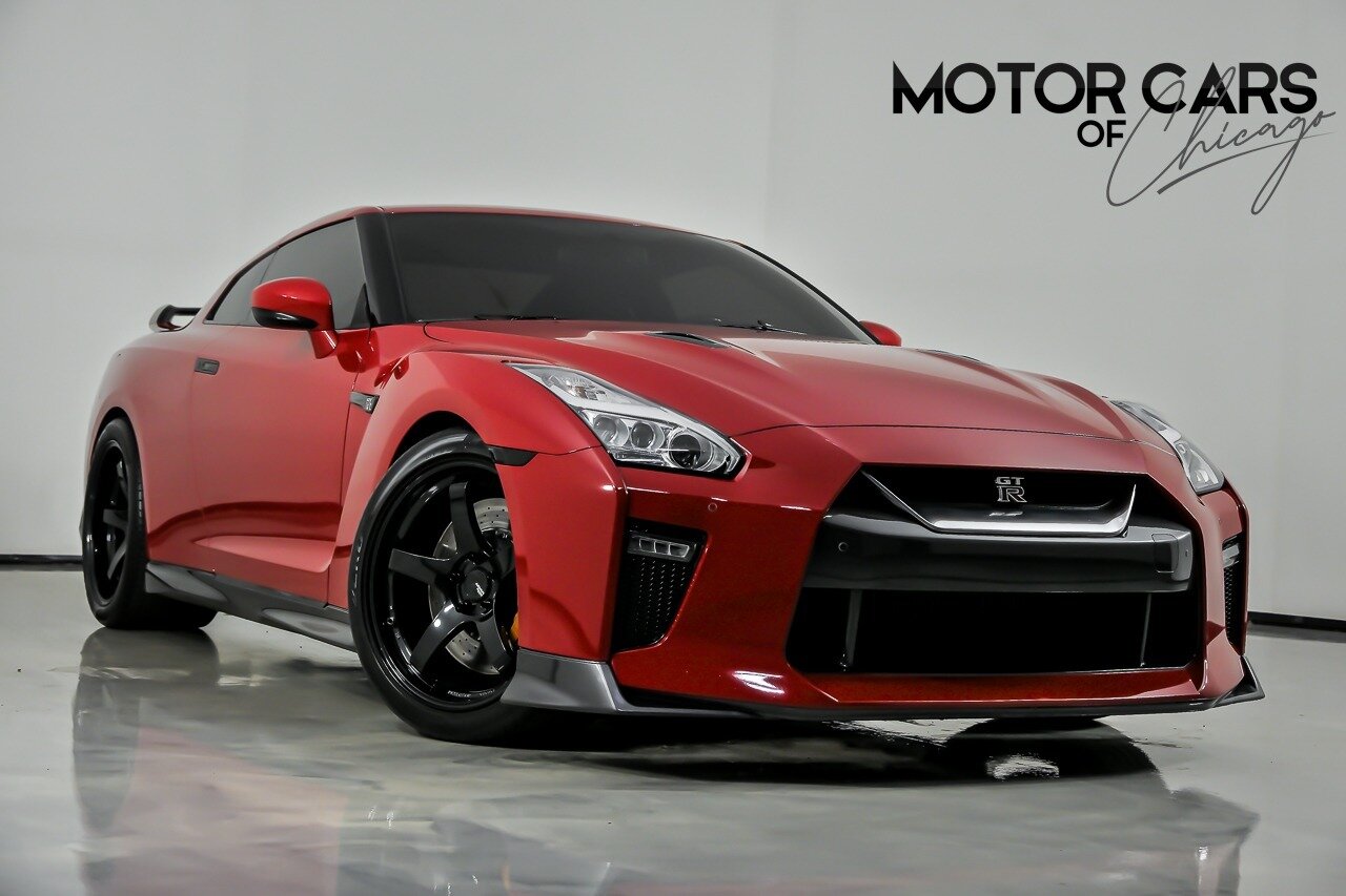 2018 Nissan GT-R Premium's photo