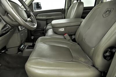 2005 Dodge Ram 3500 Laramie   - Photo 22 - Joliet, IL 60435