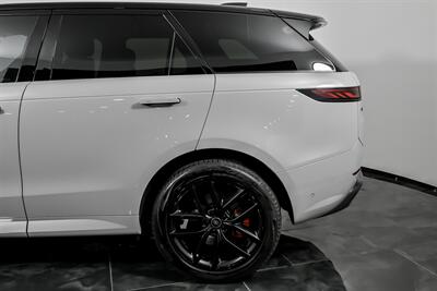 2023 Land Rover Range Rover Sport P400 Dynamic SE   - Photo 9 - Joliet, IL 60435