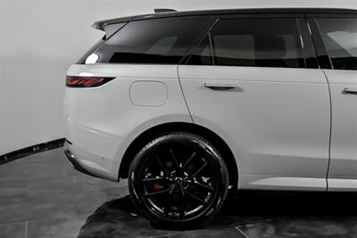 2023 Land Rover Range Rover Sport P400 Dynamic SE   - Photo 13 - Joliet, IL 60435