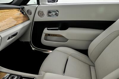 2018 Rolls-Royce Dawn -WHITE ON WHITE-LIKE NEW!   - Photo 49 - Joliet, IL 60435