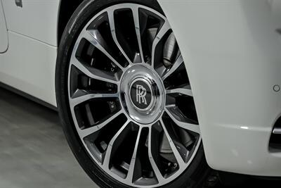 2018 Rolls-Royce Dawn -WHITE ON WHITE-LIKE NEW!   - Photo 4 - Joliet, IL 60435