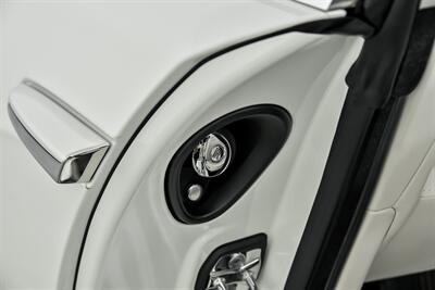 2018 Rolls-Royce Dawn -WHITE ON WHITE-LIKE NEW!   - Photo 18 - Joliet, IL 60435