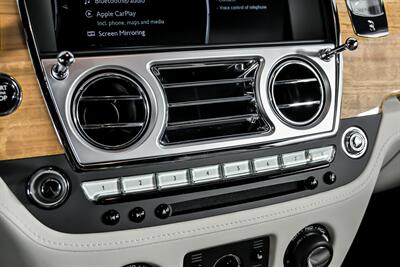 2018 Rolls-Royce Dawn -WHITE ON WHITE-LIKE NEW!   - Photo 44 - Joliet, IL 60435