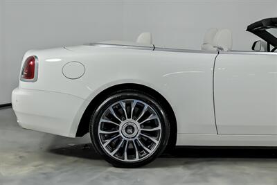 2018 Rolls-Royce Dawn -WHITE ON WHITE-LIKE NEW!   - Photo 13 - Joliet, IL 60435