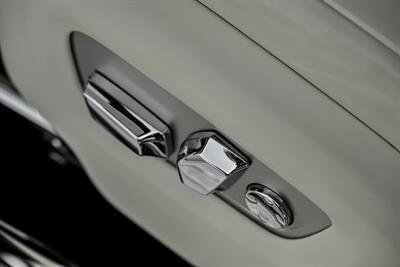 2018 Rolls-Royce Dawn -WHITE ON WHITE-LIKE NEW!   - Photo 34 - Joliet, IL 60435