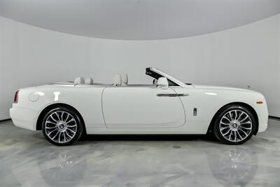 2018 Rolls-Royce Dawn -WHITE ON WHITE-LIKE NEW!   - Photo 14 - Joliet, IL 60435