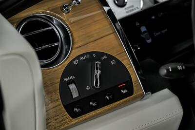 2018 Rolls-Royce Dawn -WHITE ON WHITE-LIKE NEW!   - Photo 33 - Joliet, IL 60435