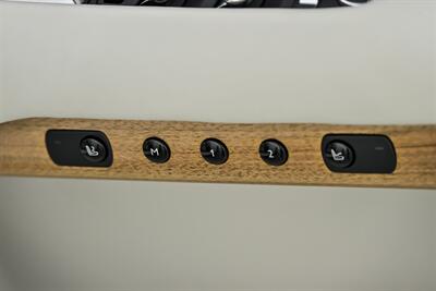 2018 Rolls-Royce Dawn -WHITE ON WHITE-LIKE NEW!   - Photo 31 - Joliet, IL 60435