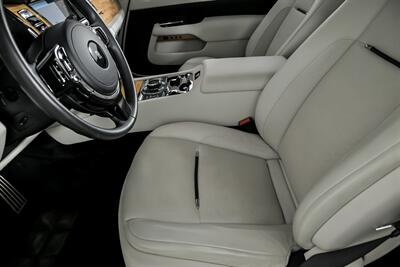 2018 Rolls-Royce Dawn -WHITE ON WHITE-LIKE NEW!   - Photo 26 - Joliet, IL 60435