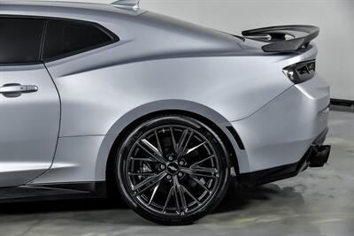 2017 Chevrolet Camaro ZL1   - Photo 9 - Joliet, IL 60435