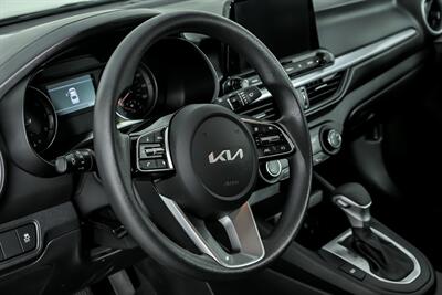 2024 Kia Forte LX - Photo 23 - Joliet, IL 60435