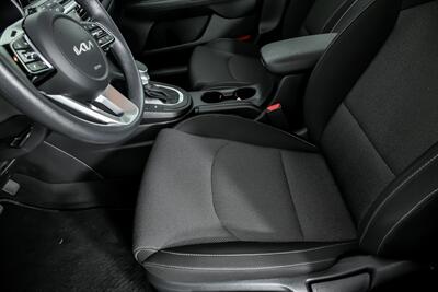 2024 Kia Forte LX - Photo 20 - Joliet, IL 60435