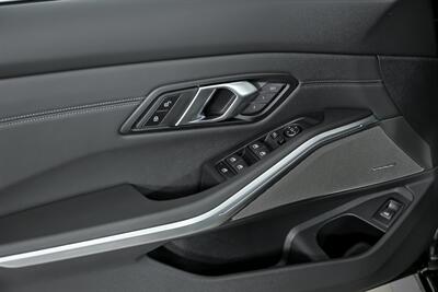 2025 BMW M3 Competition xDrive-RARE PAINT-CARBON BUCKETS - Photo 18 - Joliet, IL 60435