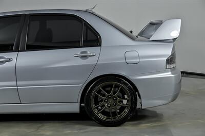 2006 Mitsubishi Lancer Evolution IX   - Photo 9 - Joliet, IL 60435
