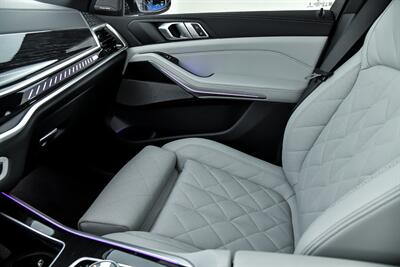 2025 BMW X5 M60i   - Photo 39 - Joliet, IL 60435
