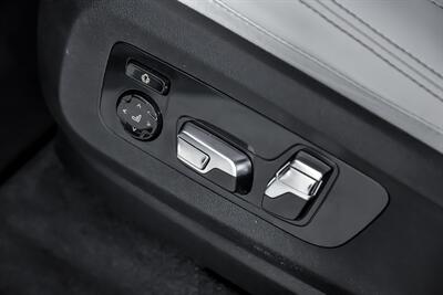 2025 BMW X5 M60i   - Photo 27 - Joliet, IL 60435