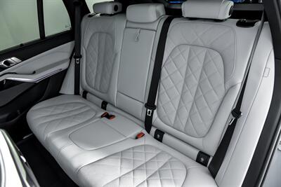 2025 BMW X5 M60i   - Photo 25 - Joliet, IL 60435
