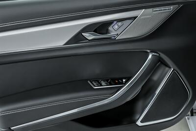2021 Jaguar XF P300 R-Dynamic SE   - Photo 18 - Joliet, IL 60435