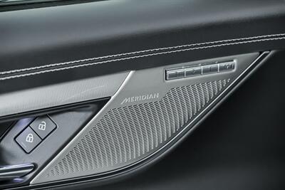 2021 Jaguar XF P300 R-Dynamic SE   - Photo 19 - Joliet, IL 60435