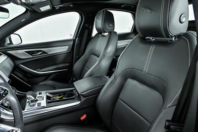 2021 Jaguar XF P300 R-Dynamic SE   - Photo 22 - Joliet, IL 60435
