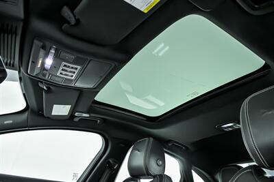 2021 Jaguar XF P300 R-Dynamic SE   - Photo 23 - Joliet, IL 60435