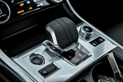 2021 Jaguar XF P300 R-Dynamic SE   - Photo 37 - Joliet, IL 60435