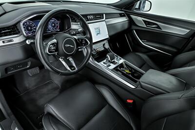 2021 Jaguar XF P300 R-Dynamic SE   - Photo 20 - Joliet, IL 60435