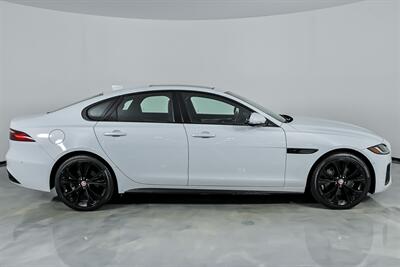 2021 Jaguar XF P300 R-Dynamic SE   - Photo 14 - Joliet, IL 60435