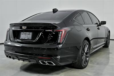 2025 Cadillac CT5-V -STARLIGHT HEADLINER! - Photo 12 - Joliet, IL 60435