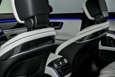 2025 Mercedes-Benz AMG S 63 E Performance-HIGHEST MSRP OF $247K!   - Photo 27 - Joliet, IL 60435