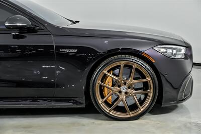 2025 Mercedes-Benz AMG S 63 E Performance-HIGHEST MSRP OF $247K!   - Photo 15 - Joliet, IL 60435
