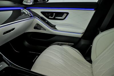 2025 Mercedes-Benz AMG S 63 E Performance-HIGHEST MSRP OF $247K!   - Photo 39 - Joliet, IL 60435