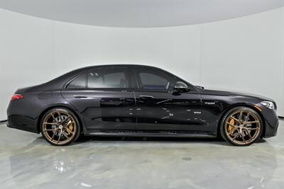 2025 Mercedes-Benz AMG S 63 E Performance-HIGHEST MSRP OF $247K!   - Photo 14 - Joliet, IL 60435