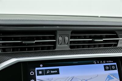 2025 Audi RS 6 Avant performance 4.0T quattro Avant-EXCLUSIVE PAINT!   - Photo 34 - Joliet, IL 60435