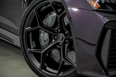 2025 Audi RS 6 Avant performance 4.0T quattro Avant-EXCLUSIVE PAINT!   - Photo 4 - Joliet, IL 60435