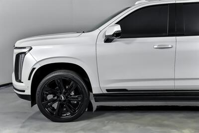 2025 Cadillac Escalade ESV Sport Platinum   - Photo 7 - Joliet, IL 60435