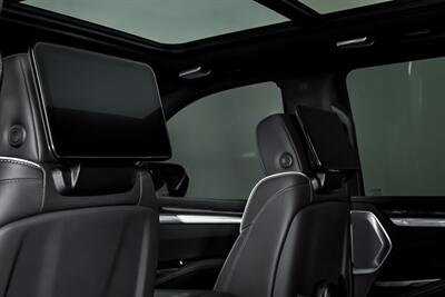 2025 Cadillac Escalade ESV Sport Platinum   - Photo 26 - Joliet, IL 60435