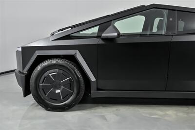 2025 Tesla Cybertruck Cyberbeast   - Photo 7 - Joliet, IL 60435