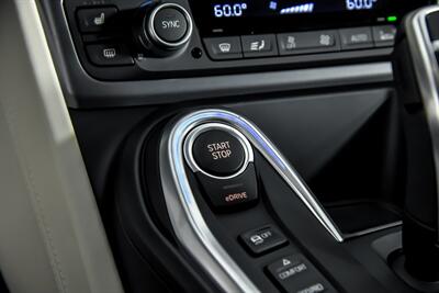 2016 BMW i8   - Photo 34 - Joliet, IL 60435