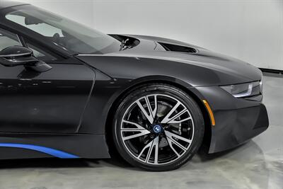 2016 BMW i8   - Photo 15 - Joliet, IL 60435