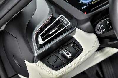 2016 BMW i8   - Photo 22 - Joliet, IL 60435