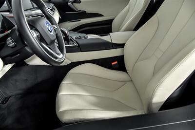 2016 BMW i8   - Photo 19 - Joliet, IL 60435