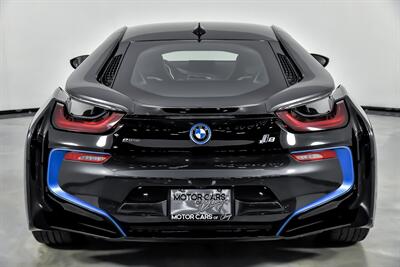 2016 BMW i8   - Photo 11 - Joliet, IL 60435
