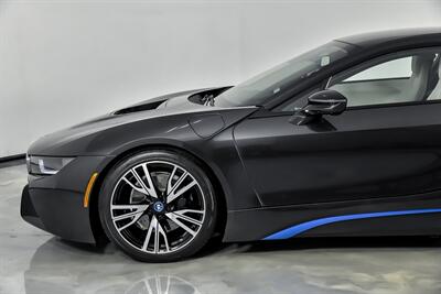 2016 BMW i8   - Photo 7 - Joliet, IL 60435
