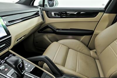 2019 Porsche Cayenne E-Hybrid - Photo 41 - Joliet, IL 60435