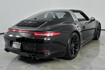 2016 Porsche 911 Targa 4 GTS - Photo 12 - Joliet, IL 60435