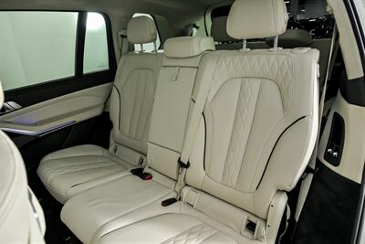 2023 BMW X7 xDrive40i - Photo 25 - Joliet, IL 60435