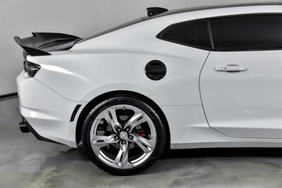 2023 Chevrolet Camaro LT1   - Photo 13 - Joliet, IL 60435